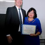 A advogada da REFER, Lúcia de Fátima Rangel de Moraes, também foi homenageada com o certificado de MÉRITO PREVIDENCIÁRIO